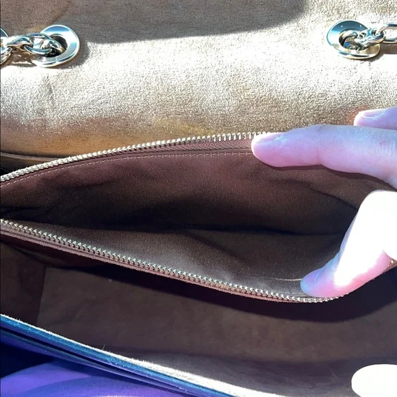 Lane Shoulder Bag - Picture 9 of 10